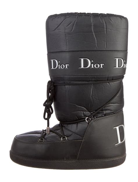 dior ski boots.